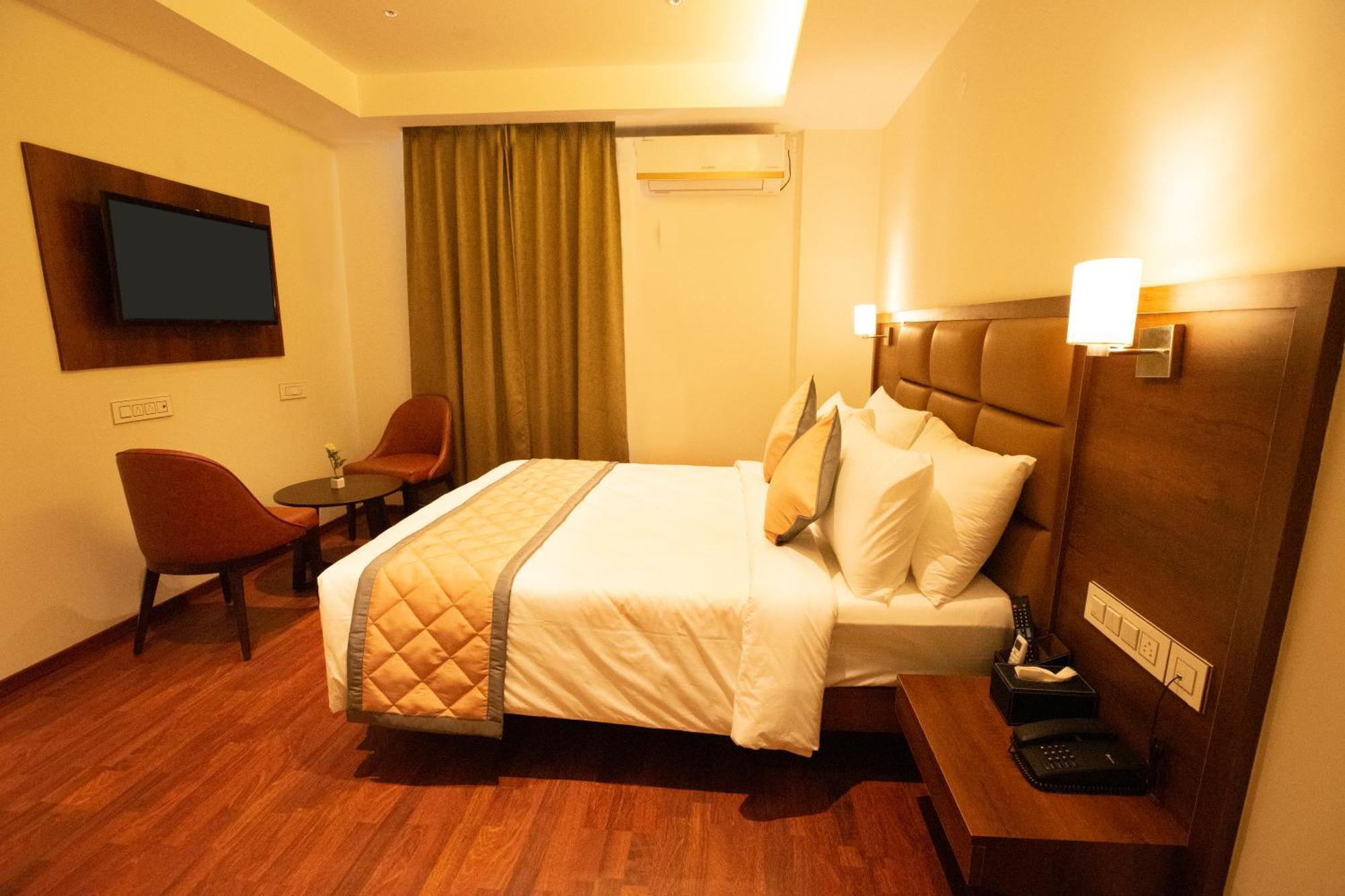 Golden Fortune Inn Hotel Bangalore Esterno foto