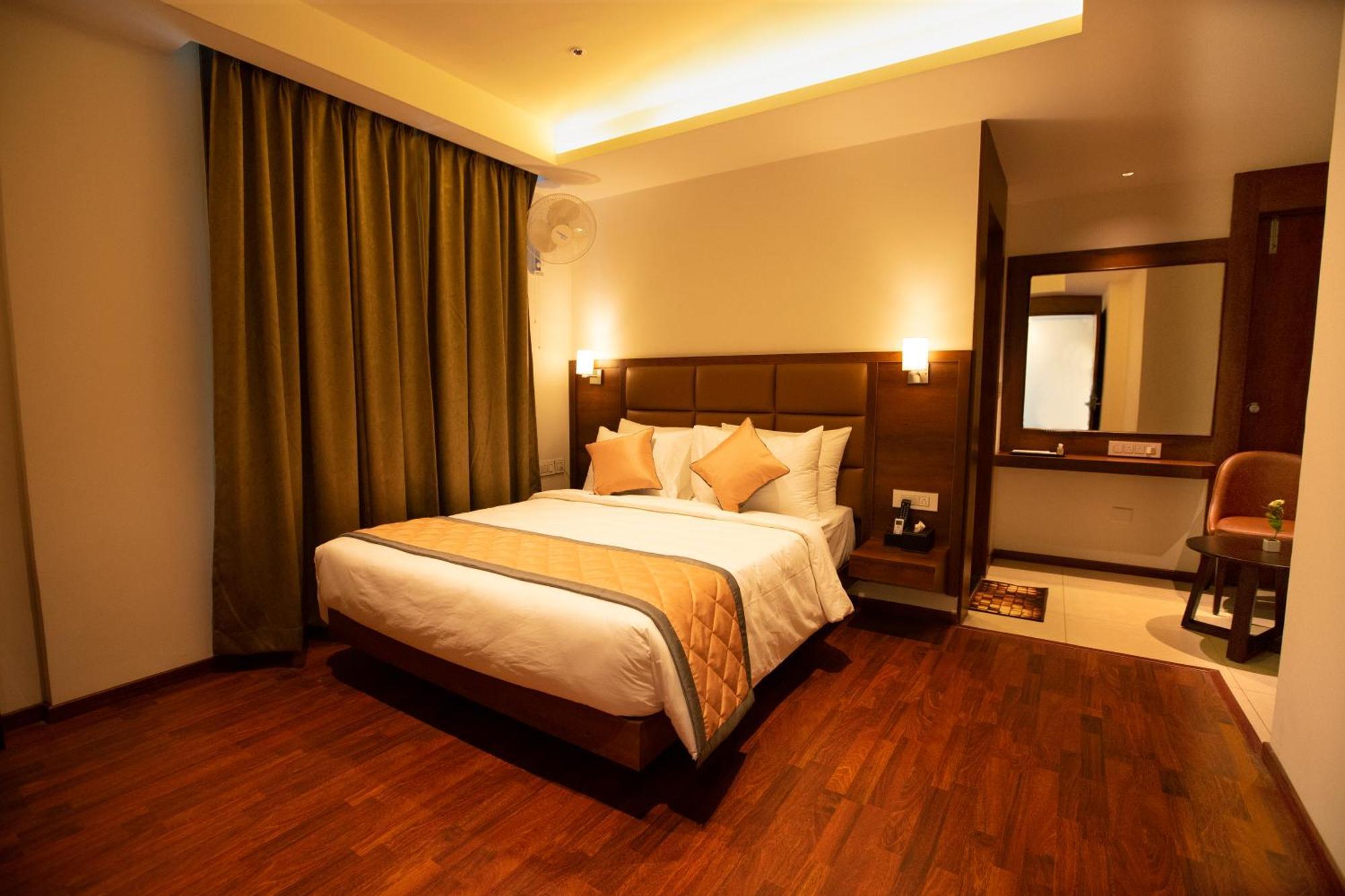 Golden Fortune Inn Hotel Bangalore Esterno foto