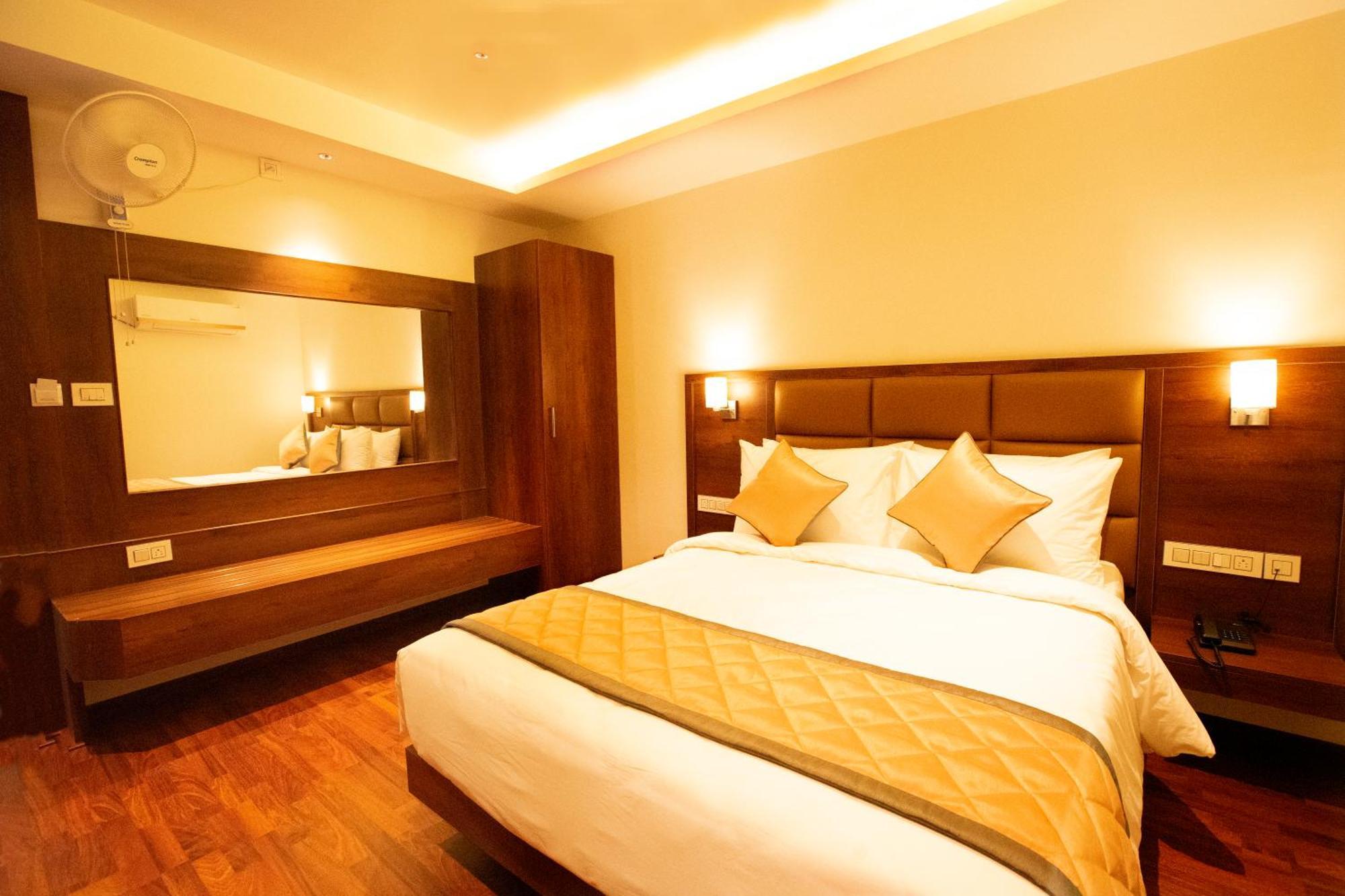 Golden Fortune Inn Hotel Bangalore Esterno foto