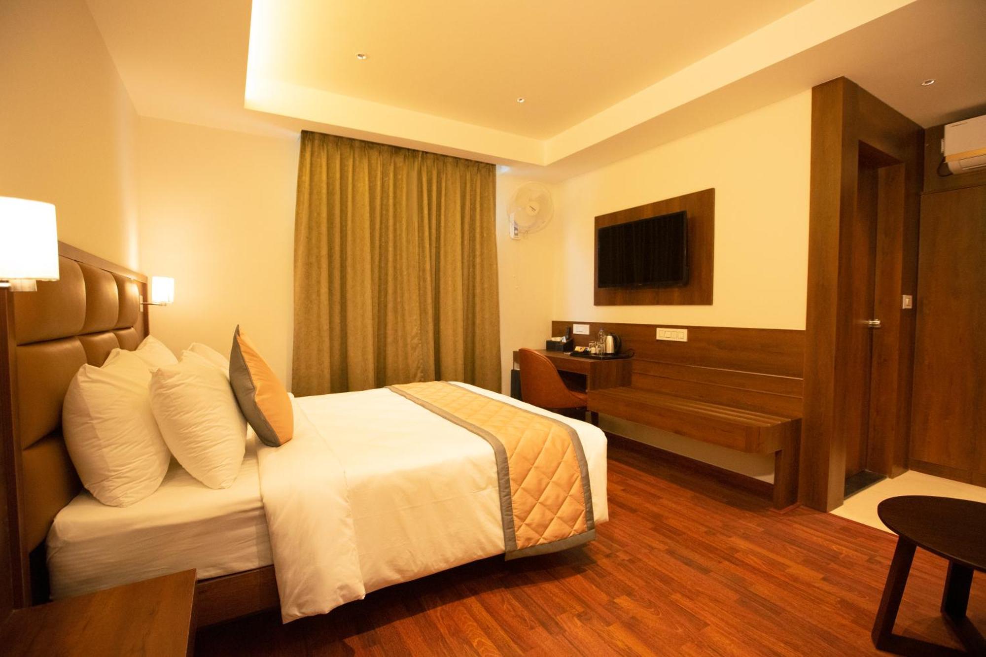 Golden Fortune Inn Hotel Bangalore Esterno foto
