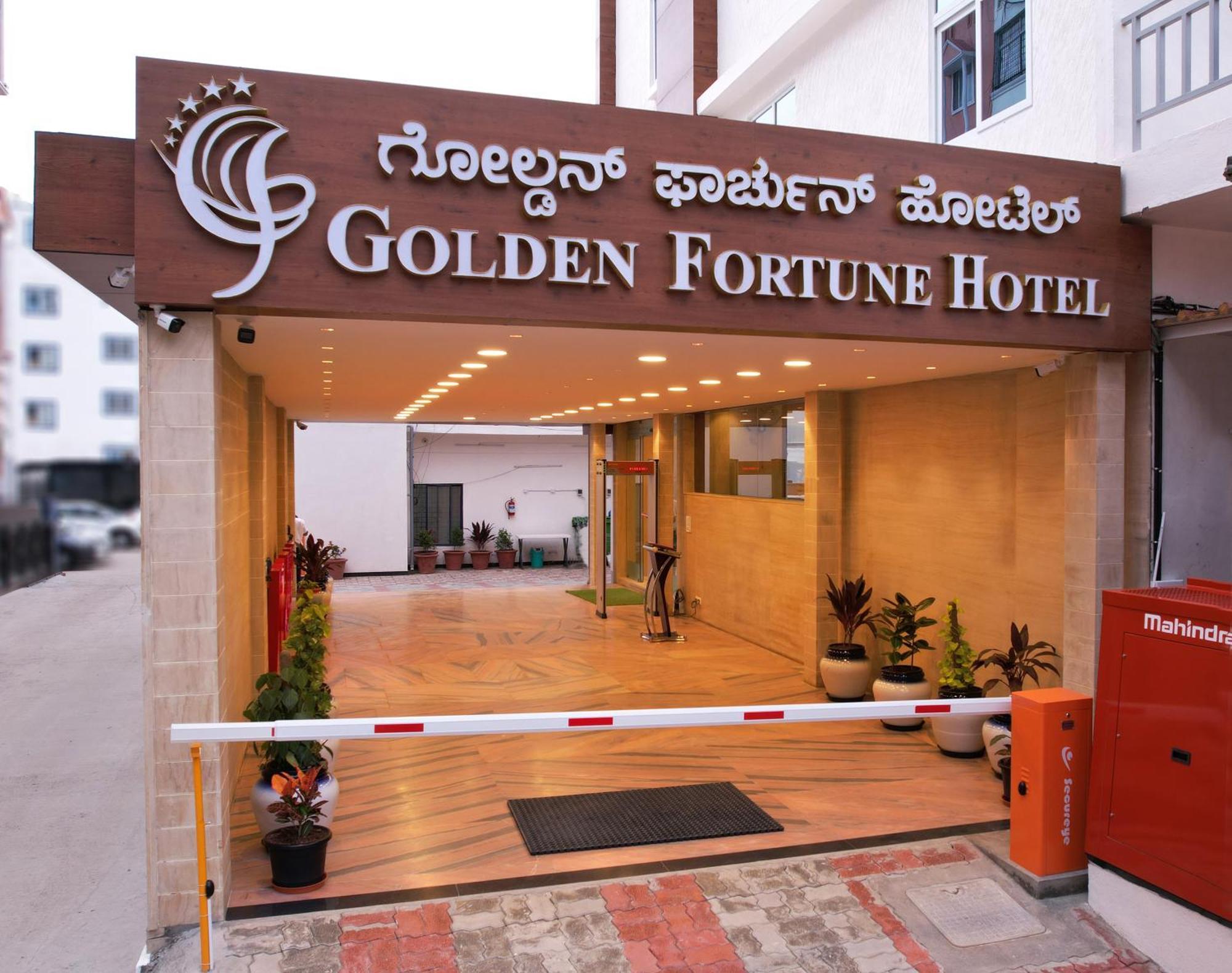 Golden Fortune Inn Hotel Bangalore Esterno foto